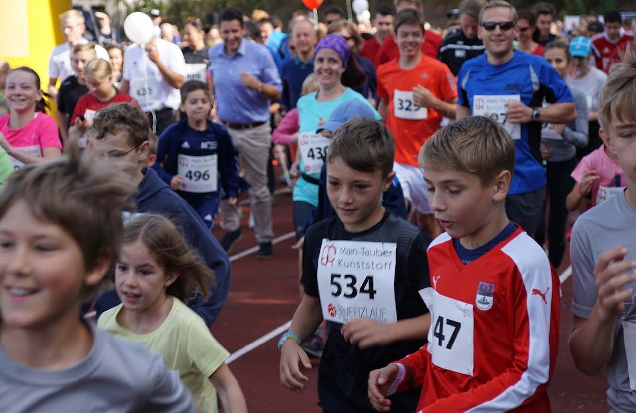 Bild vom 11. Benefizlauf im Jahr 2019. Dies ist das 47. Bild.